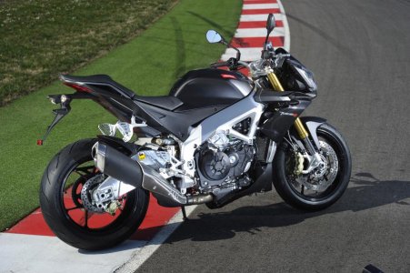 28 Tuono V4 R.jpg