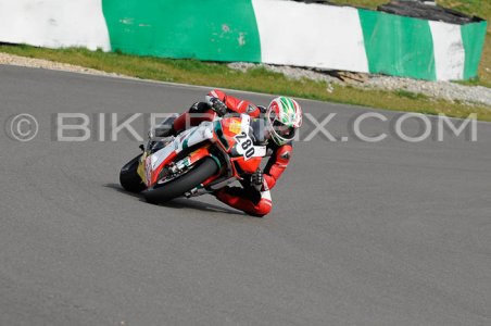 RACER_RED__VDC2382.jpg