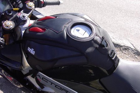 Tankrucksack RSV4 004.jpg