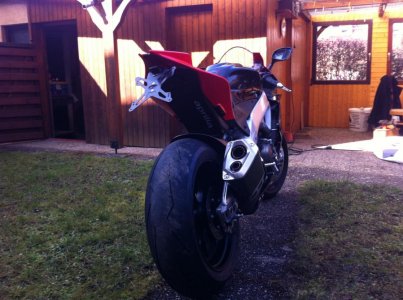 Neue RSV4 003.jpg