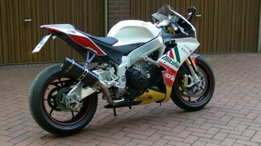 Aprilia 05.jpg