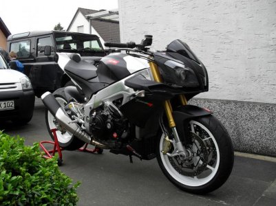 Bilder Tuono V4 002.jpg