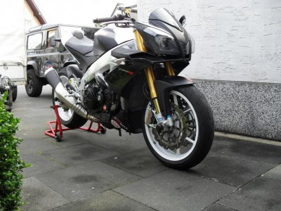 Bilder Tuono V4 001.jpg