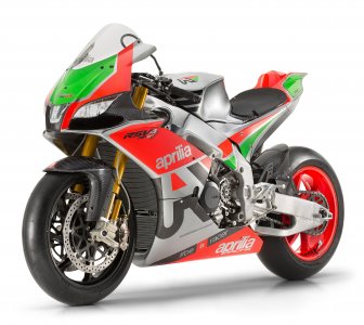 02 RSV4 R-FW.jpg