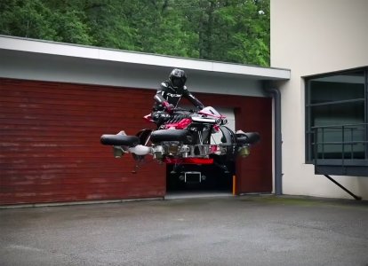 lazareth-la-moto-volante-lmv-496-flying-motorcycle.jpg