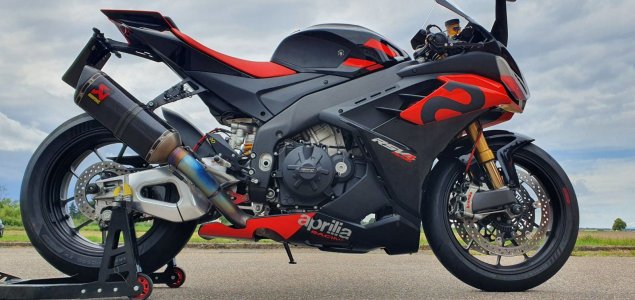 RSV4.jpg