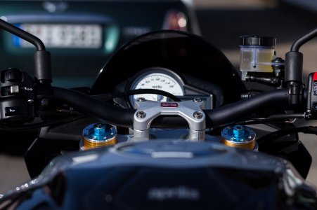 Aprilia Tuono Factory_IMG_4469.jpg