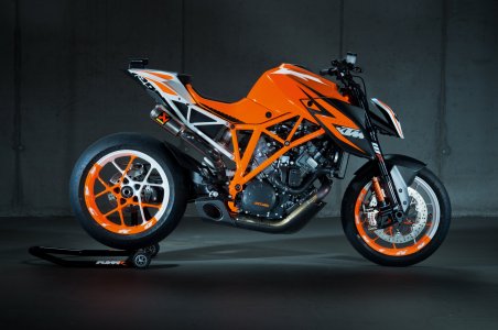 1290superduke-prototype-03.jpg