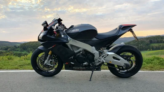 RSV4_RR_2015.webp