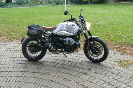BMW 2.webp