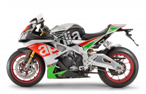 03 Aprilia RSV4 RF.jpg