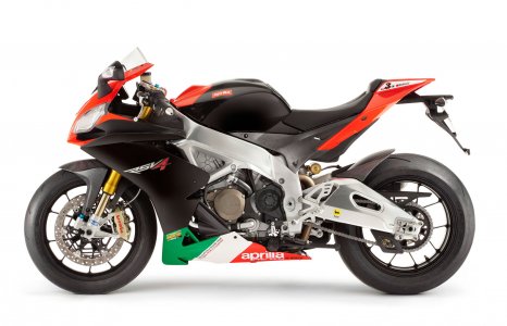 APRILIARSV4FactoryAPRCSE-4783_2.jpg