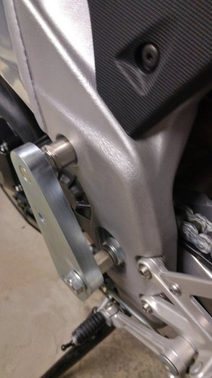 Adapter am Motorrad 1.jpg