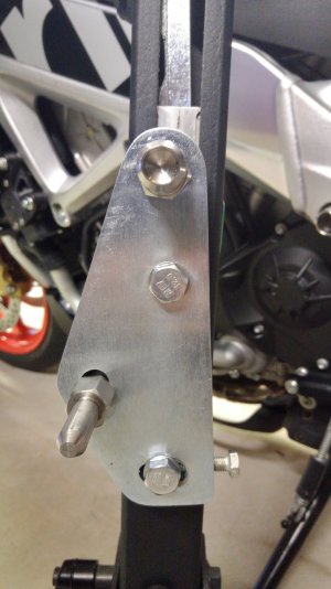 Adapter am Ständer.jpg