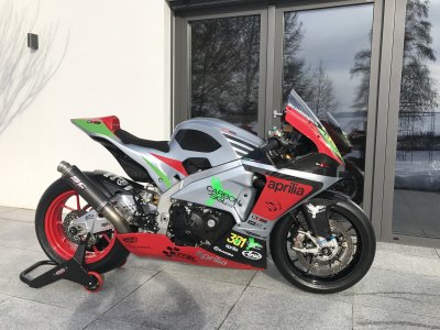 RSV4.jpg