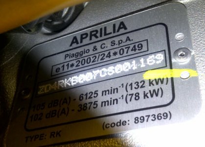 RSV4 Factory 2013 auf Intermot.jpg