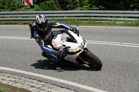 mali-foto-design-zum-bildermacher_Biker Kyff 1352_20130519_L (max. 3000px)_383754.jpg mali-foto-design-zum-bildermacher_Biker Kyff 1352_20130519_L (max. 3000px)_383754.jpg