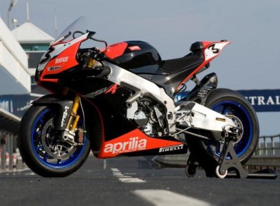 aprilia-rsv4-officia.jpg