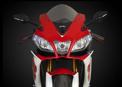Aprilla-RSV4_frontal-1.jpg