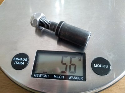 Stahlbolzen_mit_Mutter.jpg