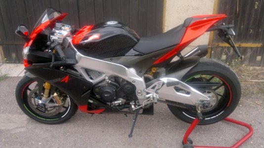 rsv4_01.jpg rsv4_01.jpg