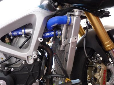 rsv4_radiator_addon_right.jpg
