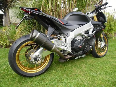 V4 Carbon 011.jpg