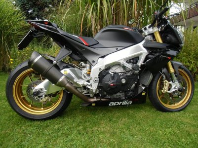V4 Carbon 010.jpg