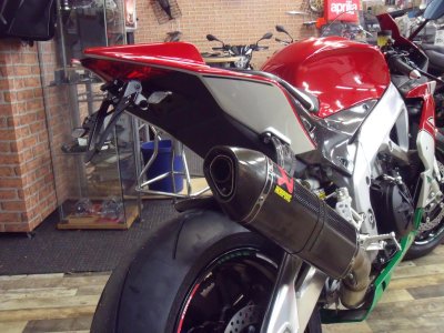 RSV 4 Tricolore Red Lion 005.jpg RSV 4 Tricolore Red Lion 005.jpg