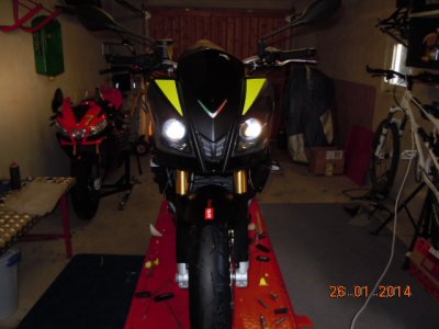 Tuono V4 002.JPG