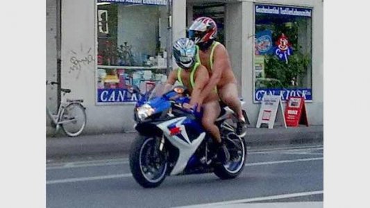 Gixx1_1.jpg Gixx1_1.jpg