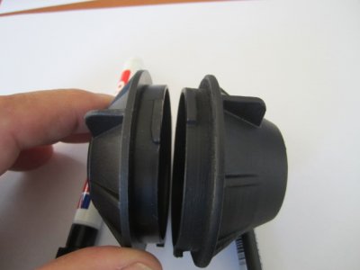 TublissundAbdeckkappenApriliascheinwerfer 069.JPG TublissundAbdeckkappenApriliascheinwerfer 069.JPG