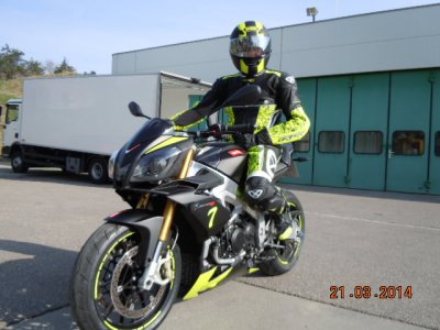 Tuono schwarz 004.JPG