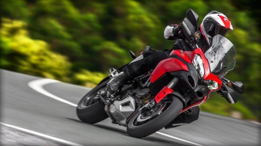 MTS-1200S-Touring_2013_Amb_12_1920x1080.mediagallery_output_image_[1920x1080]_klein.jpg