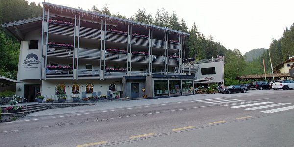 20190611_061653_HDR.jpg