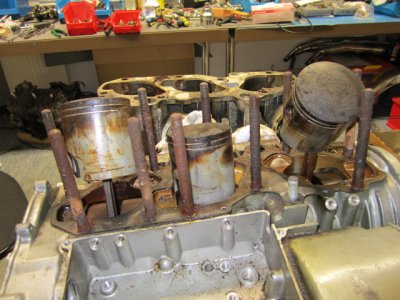SuzukiGT750Part3 012.JPG