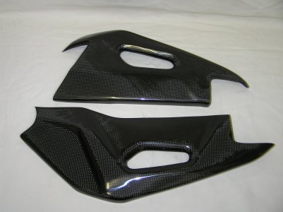 Carbon Faring RSV4 007.jpg Carbon Faring RSV4 007.jpg
