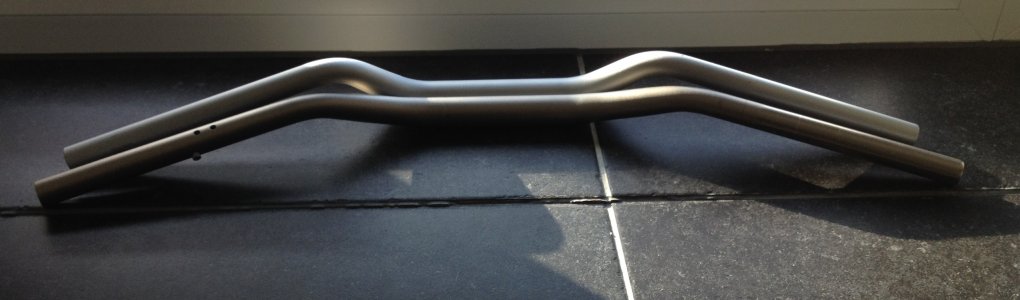 Beide Lenker im Vergleich 2.jpg