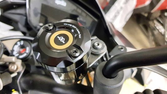Gilles-Tooling_Bremsflüssigkeitsbehälterdeckel.800x450.jpg