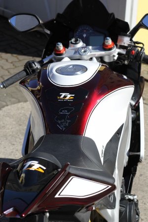 rsv-paintjob-2015-bener1-small-06.jpg