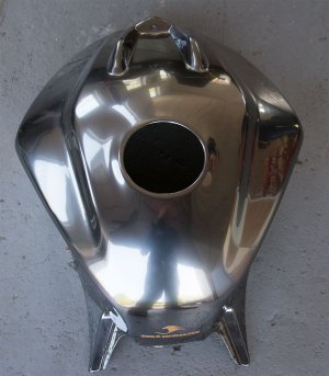tankhaube_chrome.jpg tankhaube_chrome.jpg