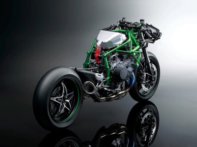 kawasaki-ninja-h2r-superbike-2.jpg