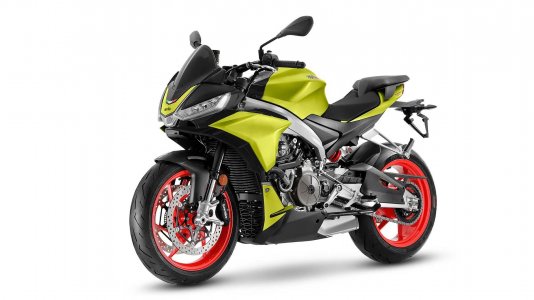 2021-aprilia-tuono-660---acid-gold-front-left.jpg