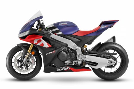 rsv4-racetrack.jpg