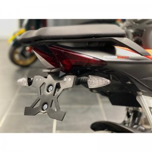 support-de-plaque-cours-aprilia-rs660-top-block.jpg