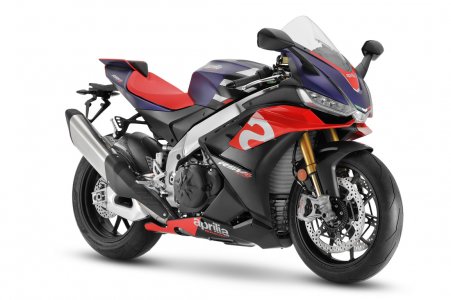 rsv4_lavared_34dx-1100x733.jpg