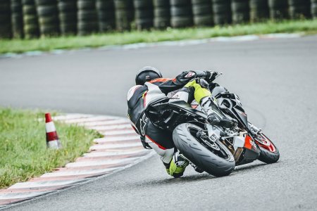 PUBE9522.jpg PUBE9522.jpg