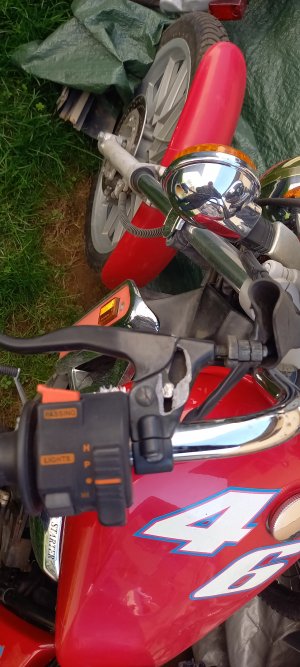 Aprilia1.jpg