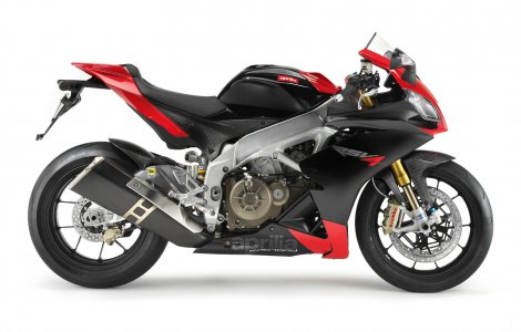 APRILIARSV4FactoryAPRCSE-4797_4.jpg